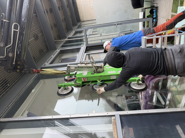About East Molesey Glazing